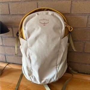 Osprey daylite pack- 13 litters